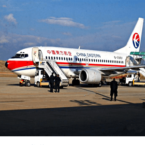 周水子机场货运航空快运业稳步发展的原因是什么？